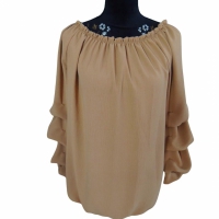 Spaanse blouse met ruches aan de mouwen