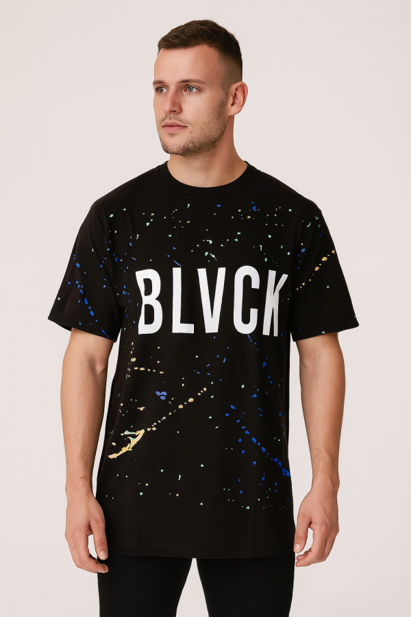 T-Shirt z napisem BLVCK