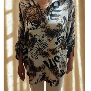 Koszula damska z panterkowym wzorem i nadrukiem