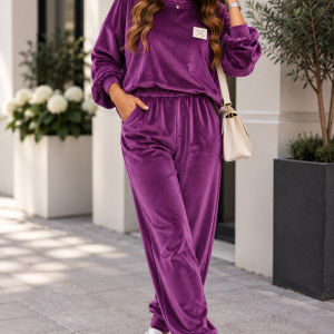 Komplet damski welurowy – bluza i spodnie